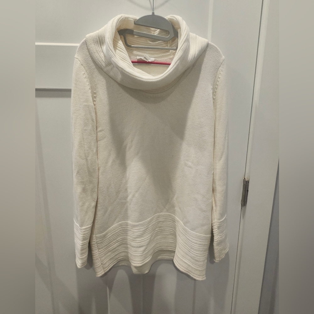Calvin Klein Ivory Cowl Neck Sweater Size M Ribbed Hem Soft Knit Pullover
